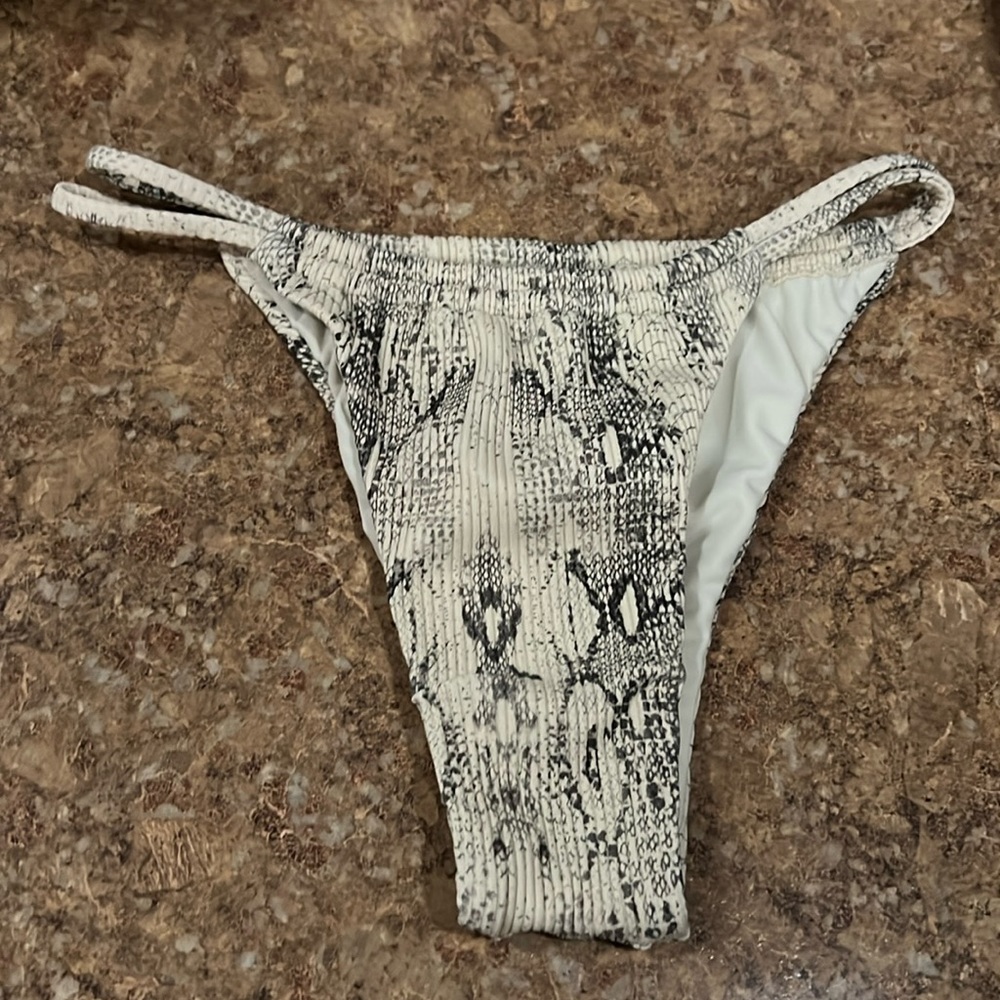MONTCE SWIM🖤 Bottom ONLY